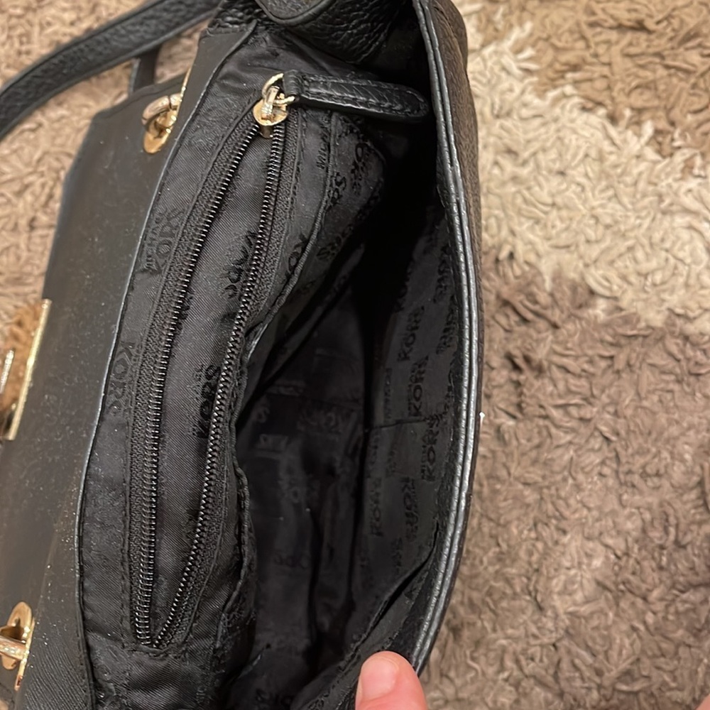 Michael Kors Cecila MD Saddle Bag Pebble Leather Black - Picture 8 of 9